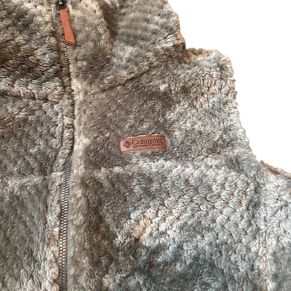 Columbia Women's Moss Green Fuzzy Fleece vest size M - Picture 4 of 7